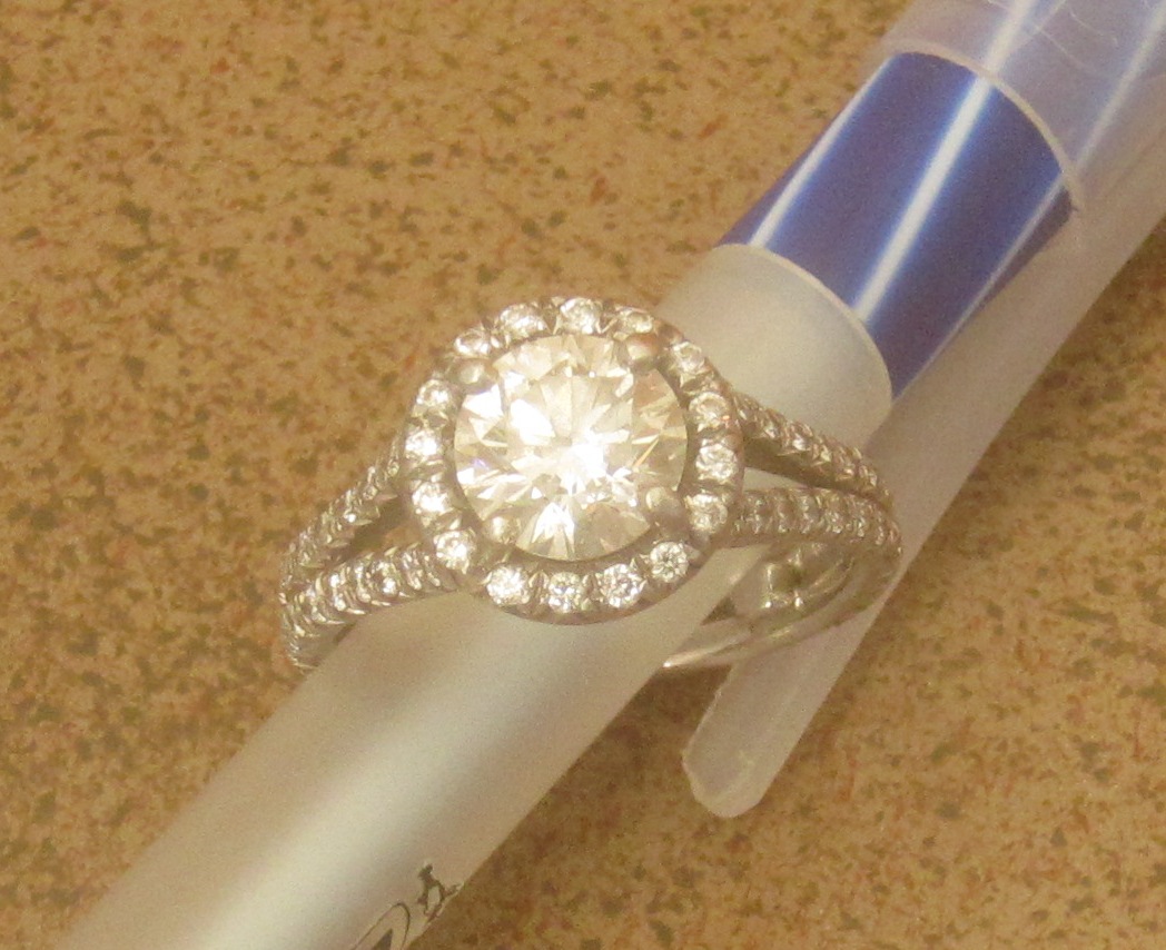 scend hand wedding rings